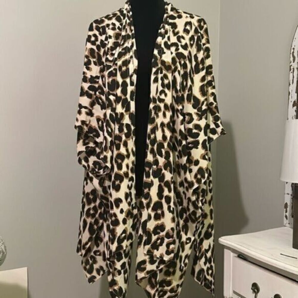 Maurice’s One Size Fits All 100 polyester cardigan